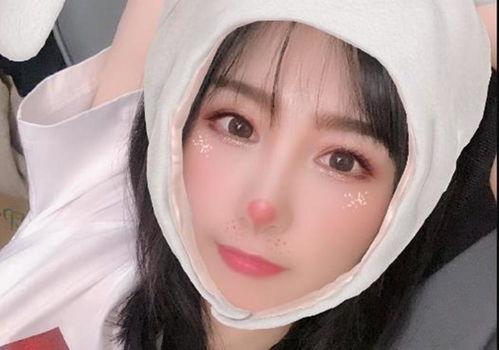 贝玲妃爆料视频,揭秘化妆界的那些不为人知的故事 第1张 贝玲妃爆料视频,揭秘化妆界的那些不为人知的故事 第1张